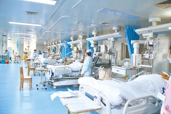 进ICU很恐慌?别怕!有我们——生死线上最后的守护者